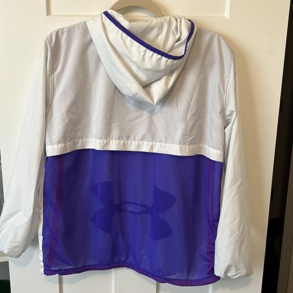Under Armour YXL Light Zip-Up Jacket - Picture 2 of 3